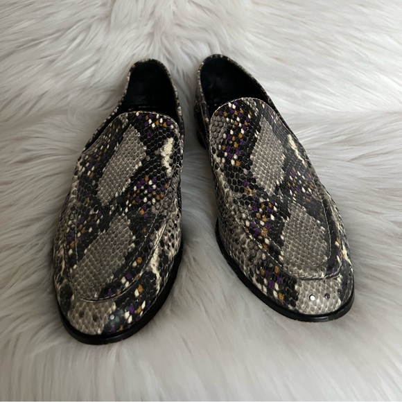 Vince Camuto Faux Snake Skin loafers - Picture 2 of 5